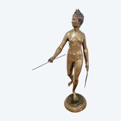 Sculpture Antique En Bronze De Diane Chasseresse