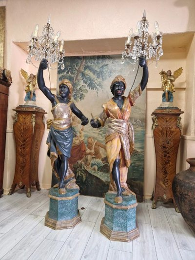 Paire De Lampadaires Maures En Bois Polychrome Italien