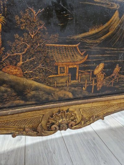 Lit Chinois Ancien En Bois Sculpté