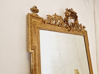 Grande specchio antico in legno dorato in stile Luigi XVI, Francia