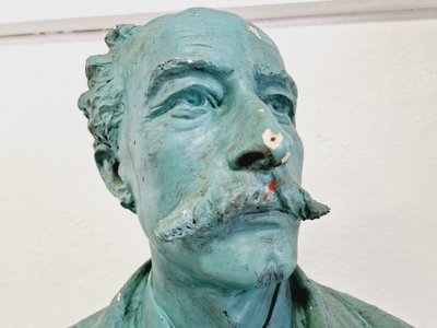 Busto antico in gesso, grande testa, scultura artistica a grandezza naturale