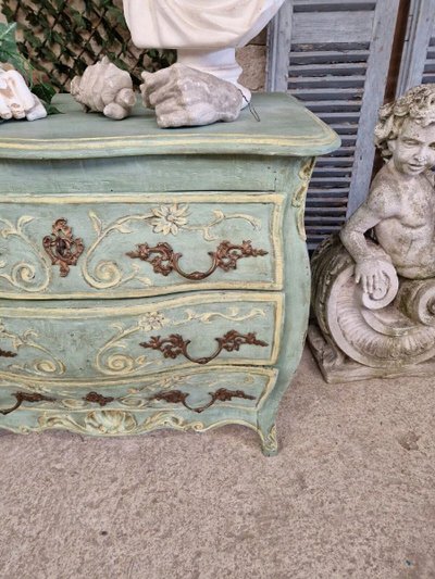 Rocaille Antiques By French Vintage Interiors Presenting An Exquisite Style Chest Of Drawers