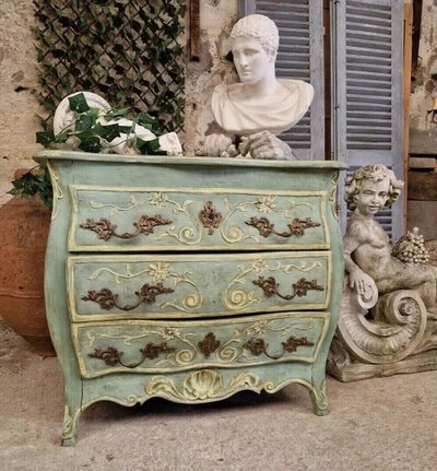 Rocaille Antiques By French Vintage Interiors Presenting An Exquisite Style Chest Of Drawers