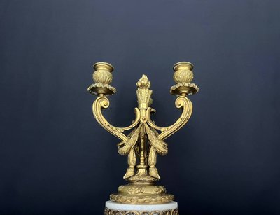 Candelabro in bronzo dorato, periodo Napoleone III, stile Luigi XVI.