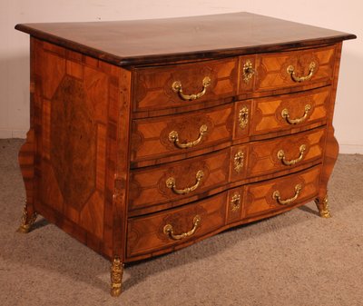 Mazarine Chest Of Drawers / Commode From The Beginning Of The 18th Century