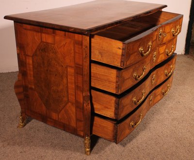 Mazarine Chest Of Drawers / Commode From The Beginning Of The 18th Century