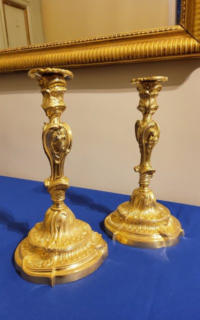 Pair of Flambeaux in gilded chiselled bronzes Rocaille d'aprés Meissonnier 19th century