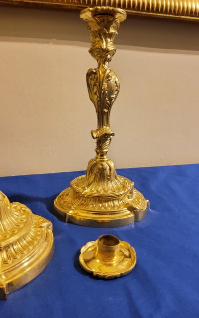 Pair of Flambeaux in gilded chiselled bronzes Rocaille d'aprés Meissonnier 19th century