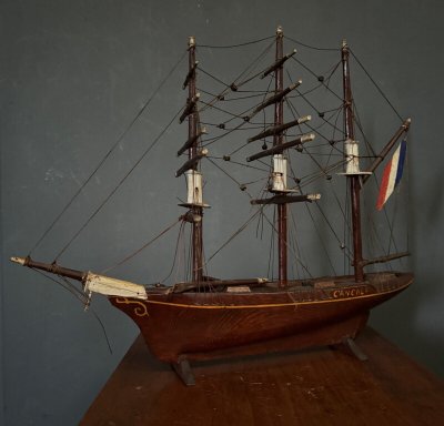 Maquette de bateau français trois-mâts XIXe Cancale