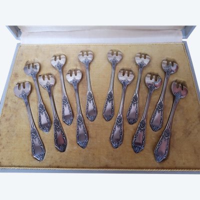 12 silver-plated empire-style oyster forks