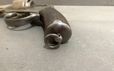 1873er Revolver, hergestellt von Maître d'Armes Saint-Etienne