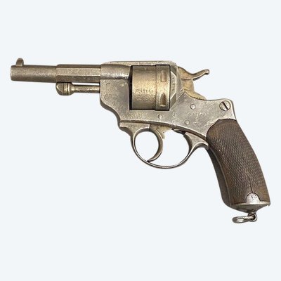 1873 regulation revolver manufactured by Maître d'Armes Saint-Etienne