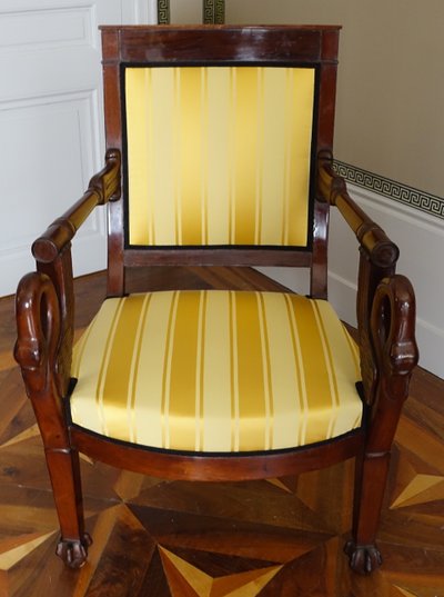 Pair of Empire mahogany armchairs, swan model - attributed to Bellangé