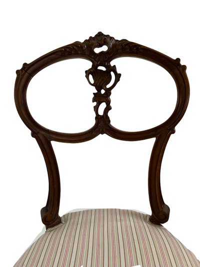 Pair of Louis XV style chairs in carved walnut – 19th century