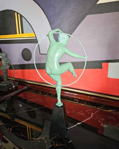 Scultura Art Deco Derenne Hoop Dancer