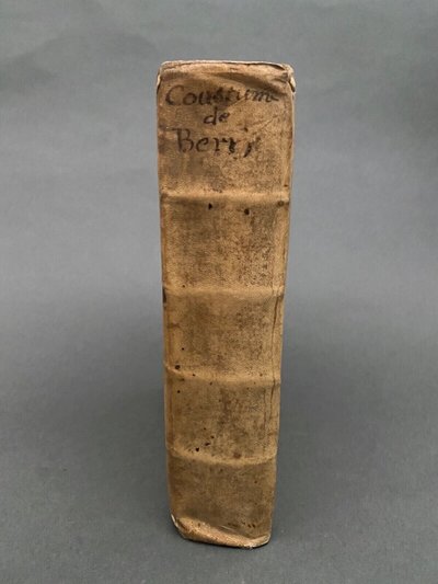 Livre Coustumes des Pays et Duché de Berry Gabriel Labbé de Montueron 1607