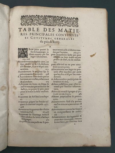 Book Customs of the Countries and Duchy of Berry Gabriel Labbé de Montueron 1607