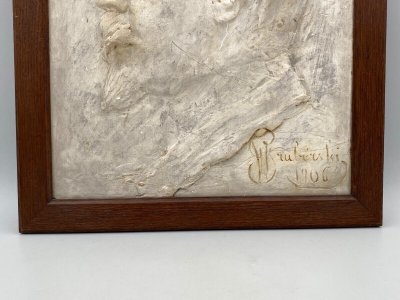 Gips-Flachrelief von Wladyslaw Gruberski, Profil eines Mannes, 1906