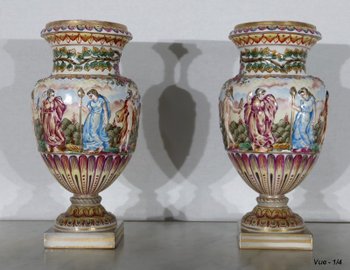  Pair of Vases of Capodimonte - End of XIXth century