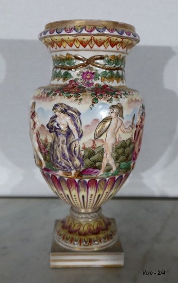  Pair of Vases of Capodimonte - End of XIXth century