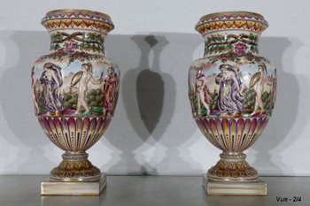  Pair of Vases of Capodimonte - End of XIXth century