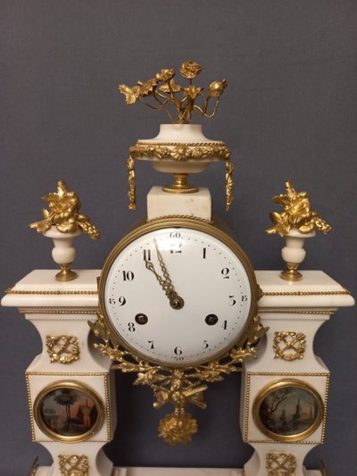 18th century Louis XVI period clock