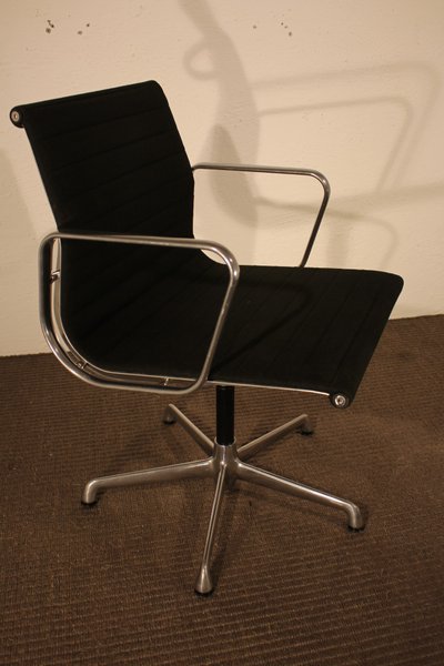 Set di sei poltrone Eames