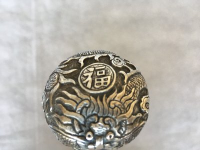 Bronze-Spazierstock aus China oder Indochina aus dem 19. Jahrhundert mit Drachendekor und Schaft aus Eisenholz