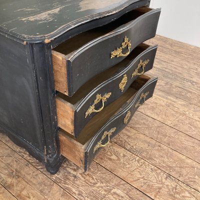 Small Louis XV period chest of drawers