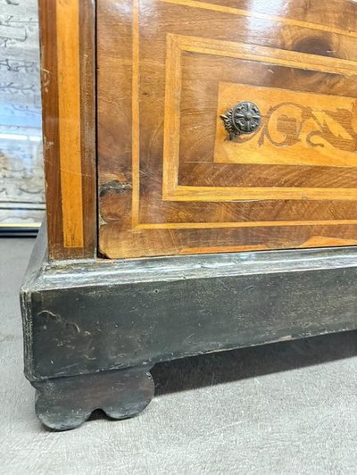 Antique chest of drawers with 4 drawers from the 1900s in inlaid walnut, size 111x73x43