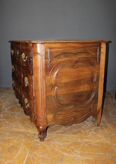 Provençal Crossbow Chest of Drawers in Walnut 18th Century