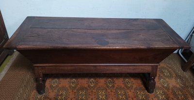 18th century Maie table in walnut