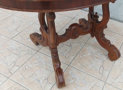 Napoleon III walnut gueridon table