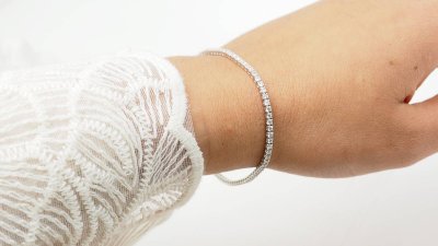 Bracciale di lusso in oro bianco e diamanti da 2,04 ct