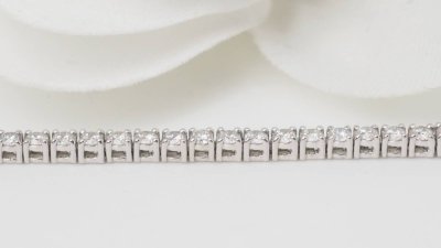 Bracelet de luxe rivière en or gris et diamants 2,04cts