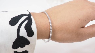 Bracelet rivière en or blanc et diamants 2,50cts