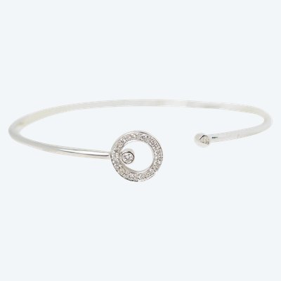 Flexible bangle bracelet in white gold and diamonds