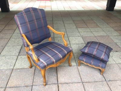 Fauteuil Confortable  et repose- Pieds de style  Régence-louis XV