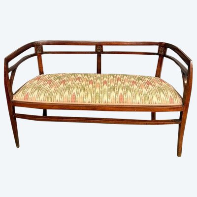 Antique 1930s Art Nouveau sofa in mahogany and carvings, size 78x125x52 cm