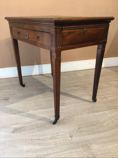 Mahogany "à La Tronchin" Table