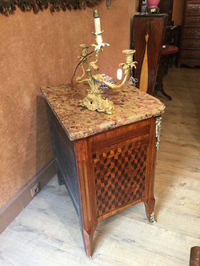 Credenza intarsiata in stile Napoleone III