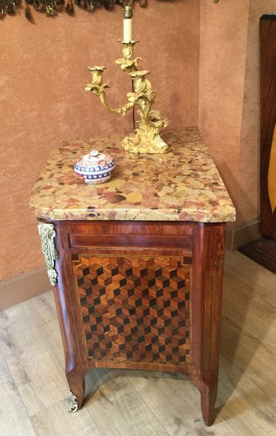 Credenza intarsiata in stile Napoleone III