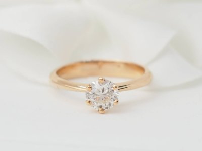 Solitaire ring in rose gold and certified 0.74ct diamond