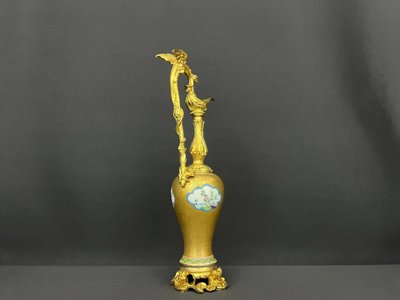 Aiguière En Porcelaine Chinoise Et Bronze Doré, XIXe Siècle