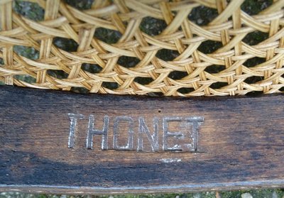 2 sedie Thonet n. 10, versione 1870, nuova impagliatura