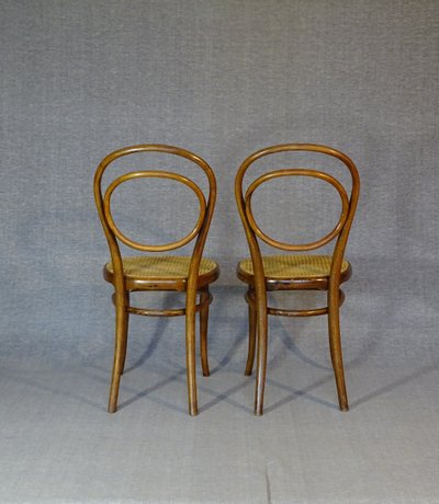 2 Thonet No. 10 chairs, 1870 version, new caning