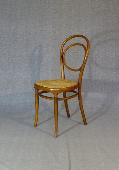 2 Thonet No. 10 chairs, 1870 version, new caning