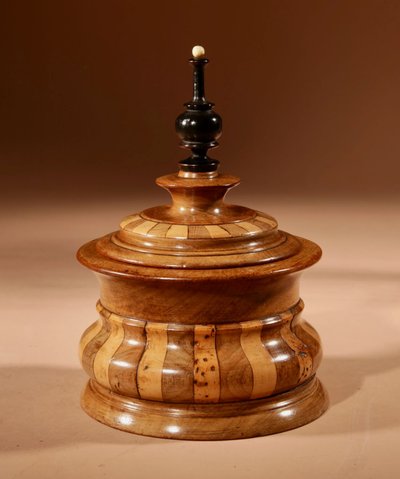 Treen, Tobacco Interest, Set of a Mahogany Barrel Pipe Stand and its Mahogany Tobacco Box