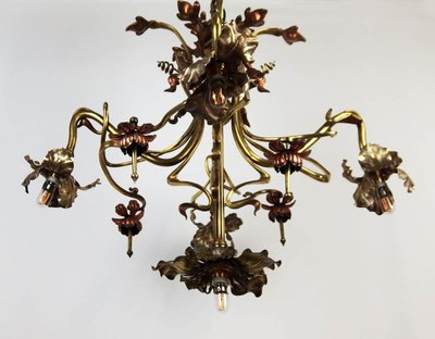 Lampadario floreale Art Nouveau