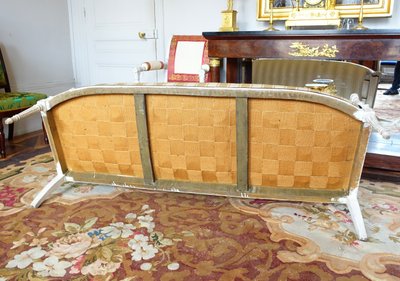 Directoire-Sofa im Stil der „Kleiderdecke“, bezogen mit Tassinari- und Châtel-Seide – 170 cm